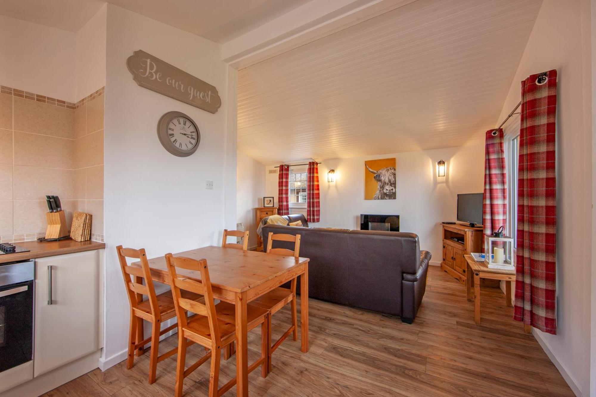 Homes -caravans, Lodges, Shepherds Hut And Train Carriage * Appin
