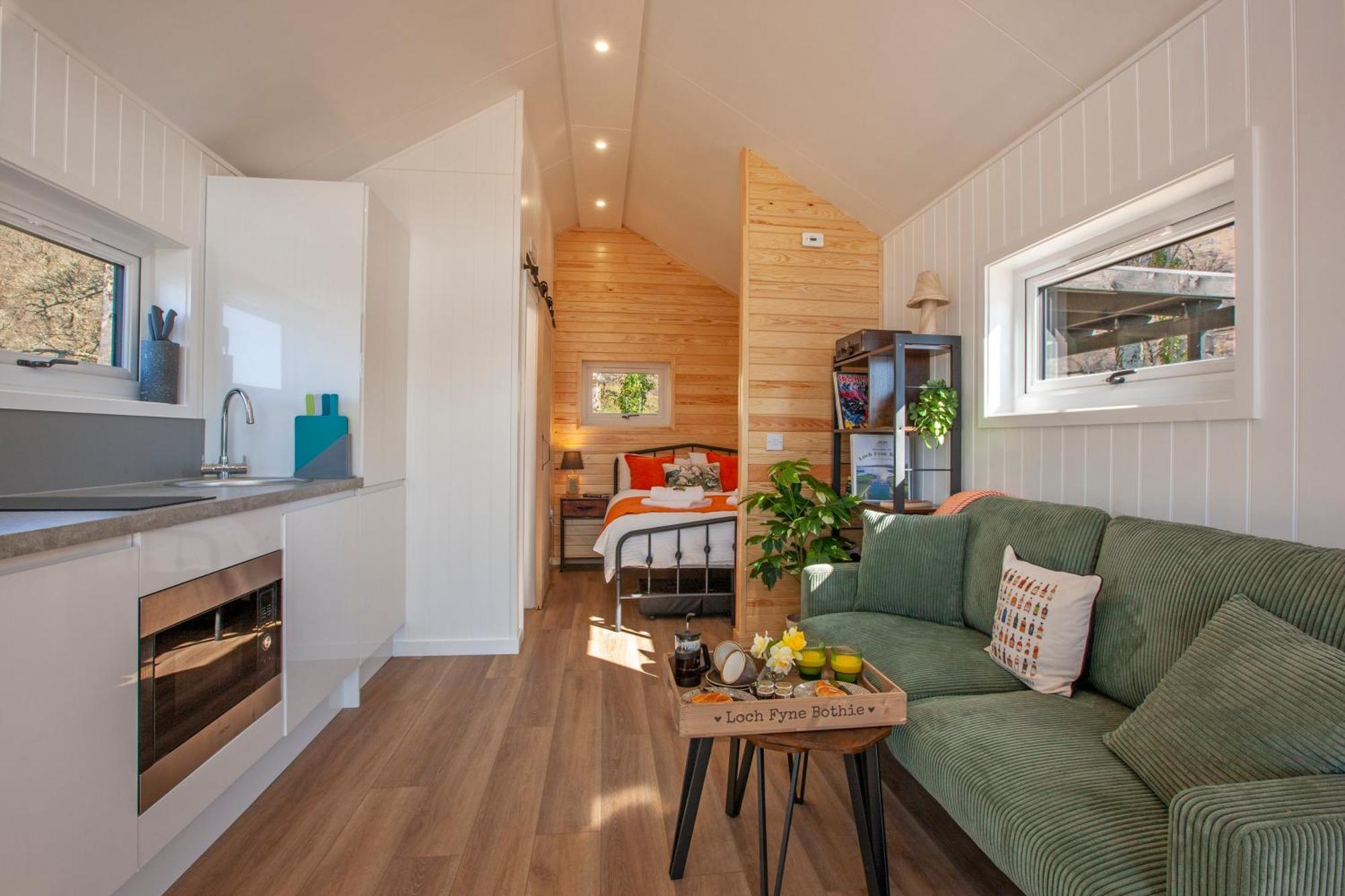 Lodge Homes -caravans, Lodges, Shepherds Hut And Train Carriage Appin